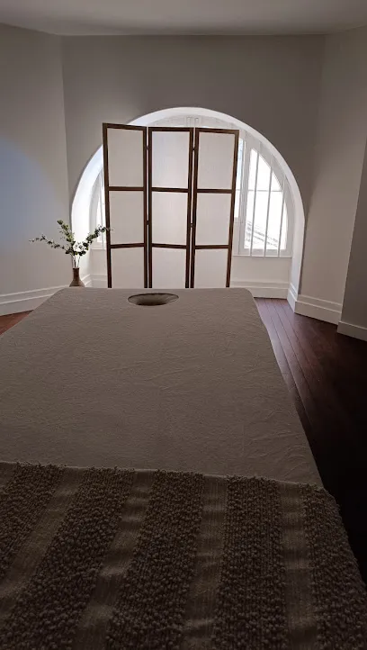 Image de Aline DE LIMA massage bien-être et soins esthétiques