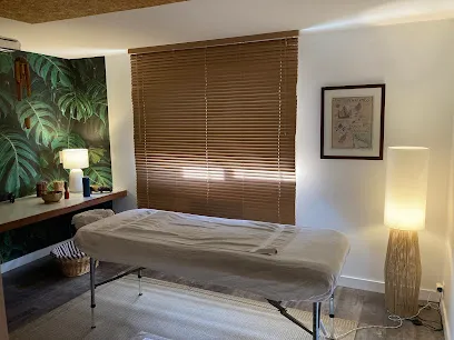 Image de au p'tit Soin - bien être - massage du corps - massage du visage - massage femme enceinte - massage duo - Carnac -