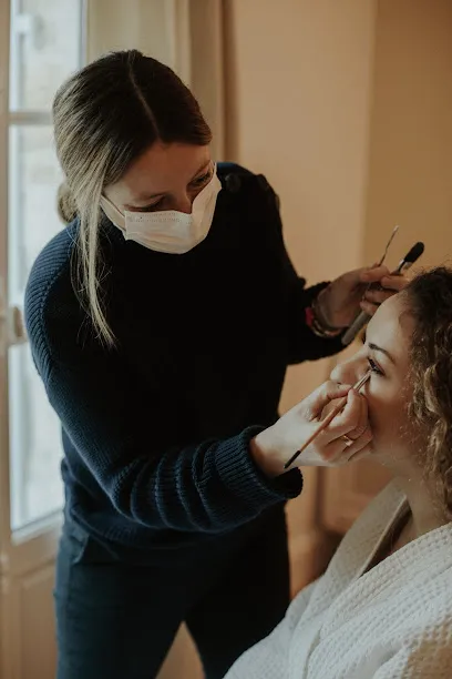 Image de Elodie Martinak - Formation-Facialiste - Maquilleuse - Pigiste-Bordeaux