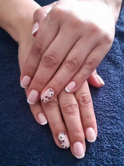 Image de Esthéticienne-prothésiste ongulaire à domicile-Bien Etre LF-Besançon-Doubs