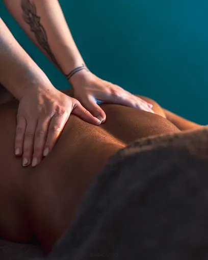 Image de Kristal Arts Bien être Massage à domicile, Marseille - Praticienne en Art Thérapie
