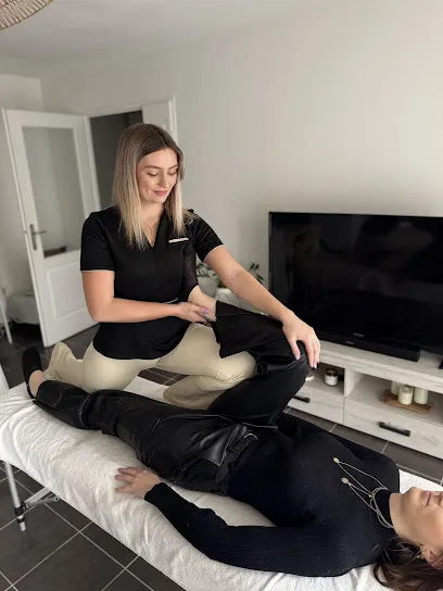 Image de L'art du massage - Centre de formation & Masseuse à domicile, Yatch