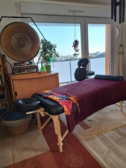 Image de Massage éQilibre - massage bien-être à domicile en Morbihan, Pays d'Auray, Gâvre et Ria d'Etel