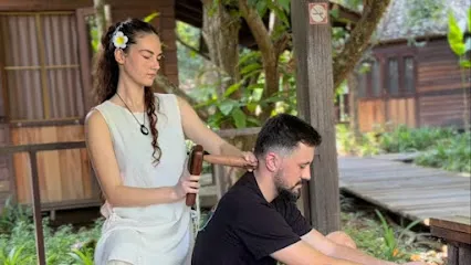 Image de ŌMIRI | Vice-Championne du Monde de Massage 2024 | Soins et Formations