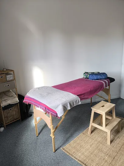 Image de Quint'hessens - Spécialiste massages visage cabinet & à domicile