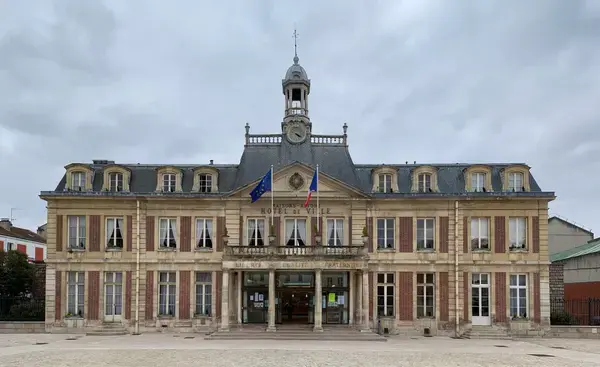 Loue Ton Jacuzzi Location spa à domicile Maisons-Alfort